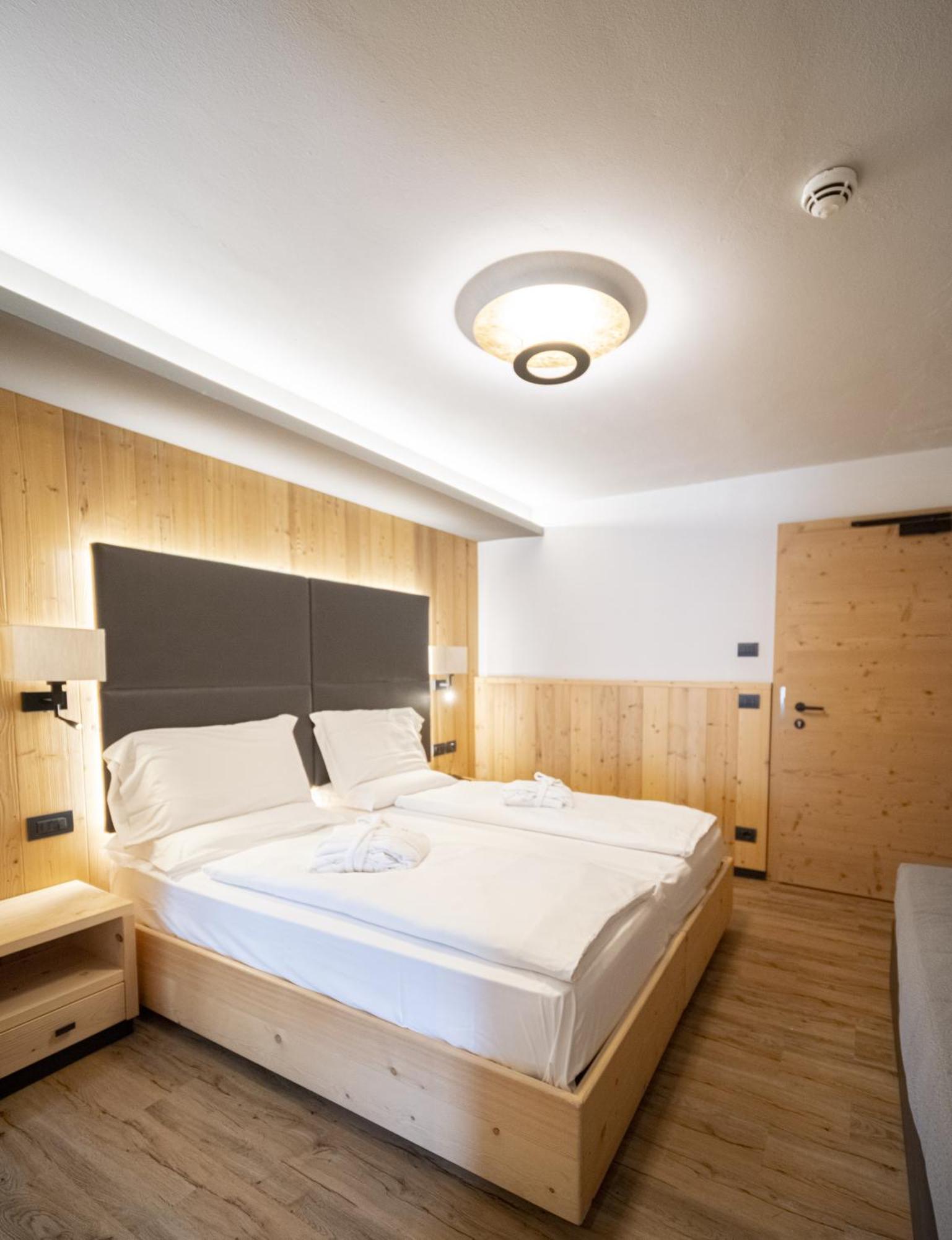 Hotel La Montanara פרדאצו מראה חיצוני תמונה